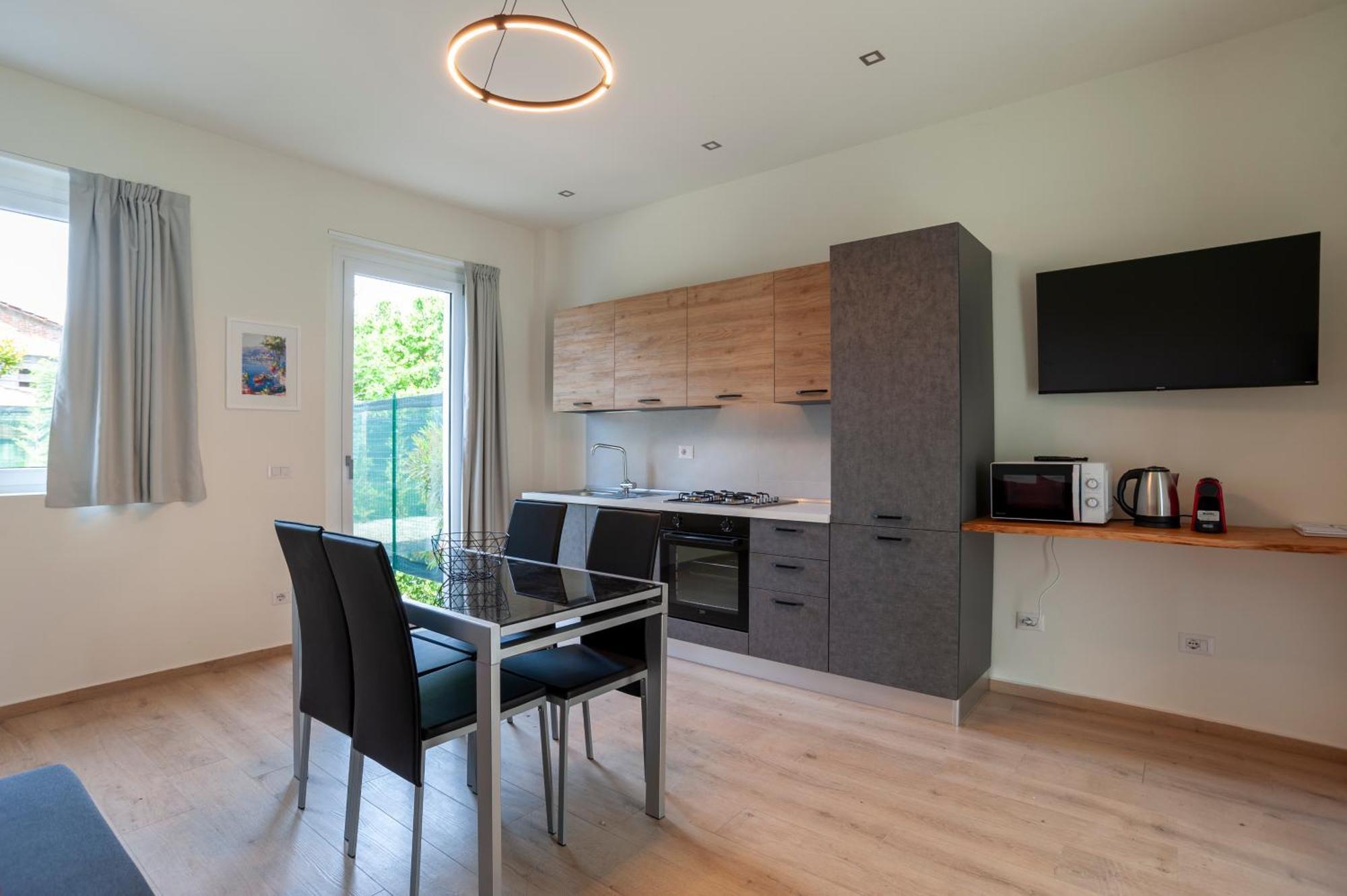 Le Casette Di Orta Apartments Орта Сан Джулио Екстериор снимка